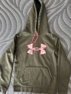 Under Armour Storm/Cold Gear women’s Olive Green Hoodie with Pink Logo